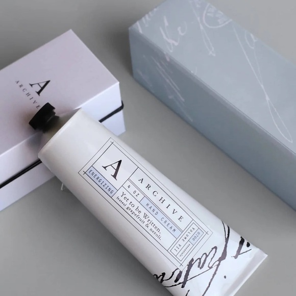 MARGOT ELENA Archive Yet To Be Written Hand Cream - Grapefruit and Neroli - 4 oz - Picture 9 of 9